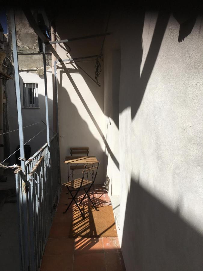La Casa Nell'Antico Cortile Appartement Catánia Buitenkant foto